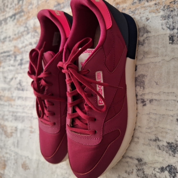 Reebok Maroon and Navy Sneakers - Picture 4 of 13